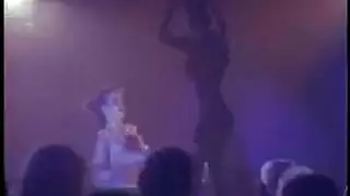 مشهد سمية الإباحي الجامح اختناق بالقضيب و أخذه بعمق