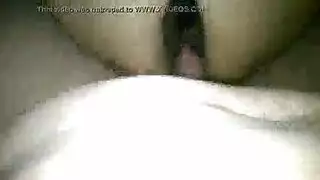 مشهد إباحي لمراهقة: فحل أسود يضرب فتاة صغيرة