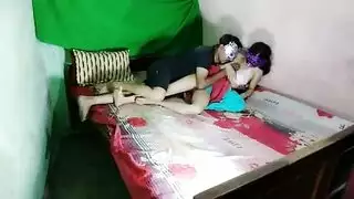 مؤخرة مراهقة سوداء كبيرة تُمارس الجنس بوضعية الكلب إباحية ربة منزل خائنة