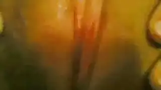 مطلقة مصرية ساخنة تتعرى وترقص وتتوسل للقذف