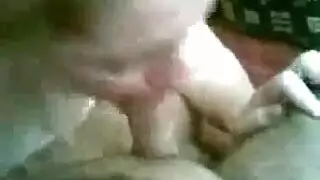 نمرة جزائرية تتوسل لجنس قاسي مع شاب مثير ضخم