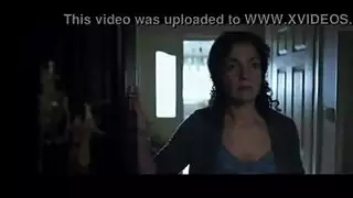 الابن الهائج والام النائمة