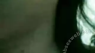 سرقة المتعة: زوجة غير مخلصة تحصل على جولة جنسية قاسية