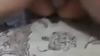 الولد يختصب مرات ابوه بقوه