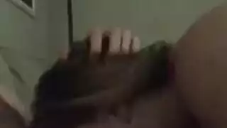 جنس شرجي على شاطئ العراة مع نجمة بورن سمراء